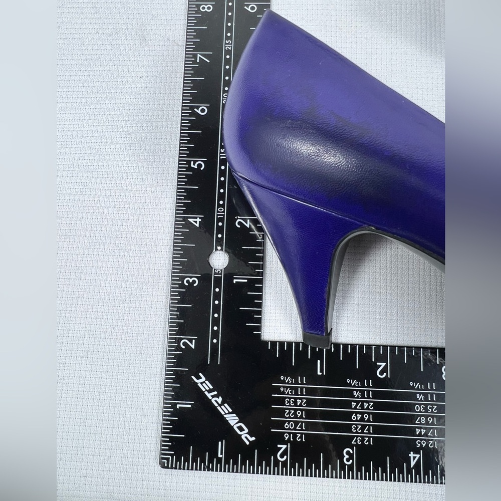 7183: Givenchy Vintage Blue Leather Bow Pumps Size 35.5 (US 5.5) w/callout - Picture 8 of 8